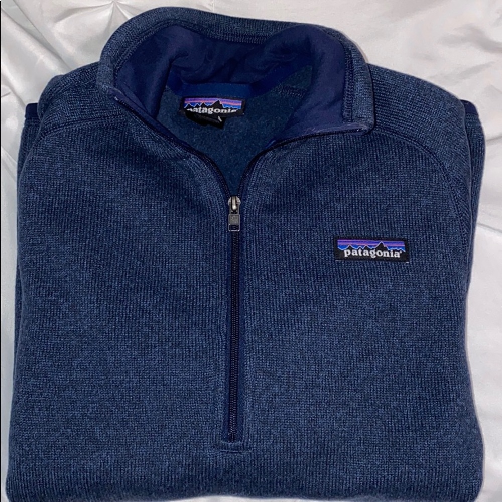 Perfect condition patagonia women’s quarter zip!